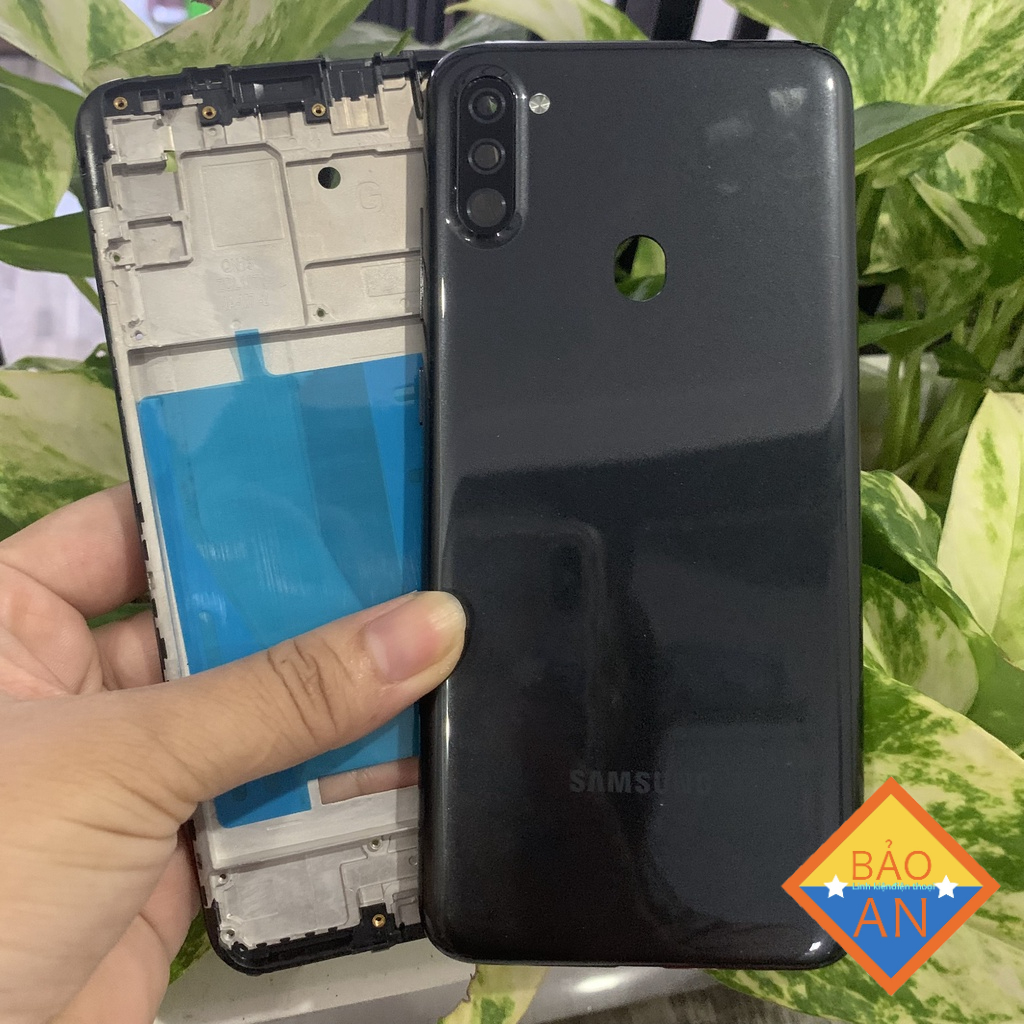 Bộ vỏ samsung a11-gồn sườn,lưng,kính cam.phím)
