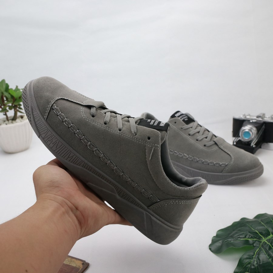 Giày sneaker nam full xám kiểu da lộn DD390 Shop ĐỊCH ĐỊCH | BigBuy360 - bigbuy360.vn