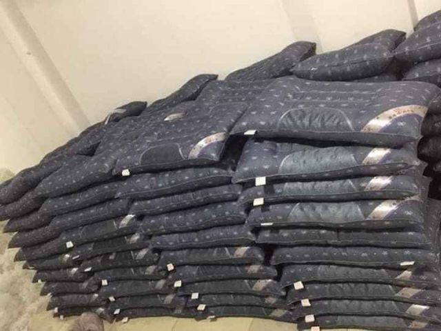 GỐI MATXA CHỐNG MỎI VAI GÁY, CHỐNG NGÁY