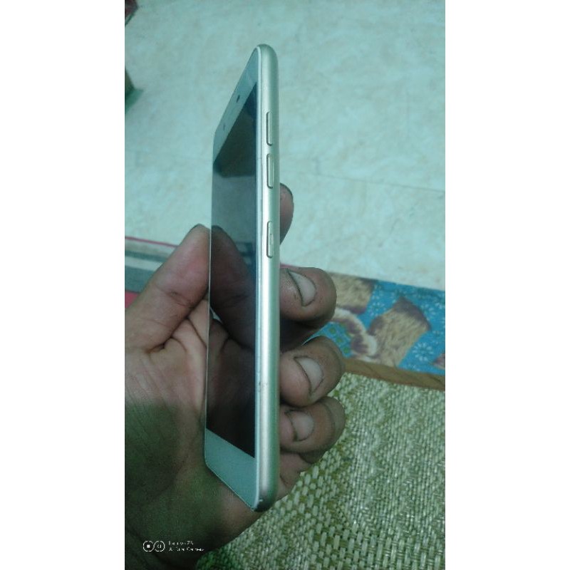 xác điện thoại mobiistar