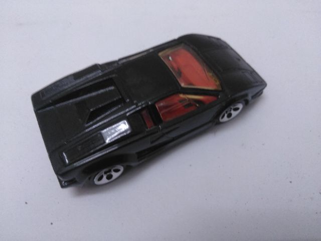 Xe Hotwheels Lamborghini Countach black color , xe đẹp như hình