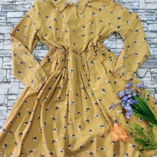 Váy thu dài tay ., Chất thô đũi , hoạ tiết con chim ,free size . Vải mát không bai dão sờn rách . Độ mới 98%.