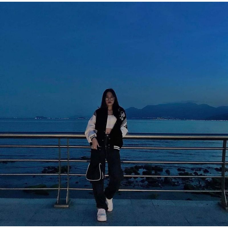 Áo Khoác Bomber Chất Dù 2 Lớp In Chữ SLB 96 Màu Đen Form Unisex Nam Nữ