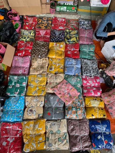 Bộ pizama nam nữ | BigBuy360 - bigbuy360.vn