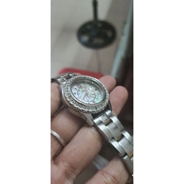 Thanh lý đồng hồ cm nữ si nhật