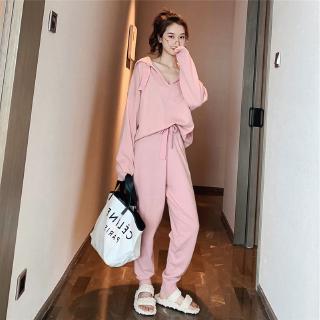 Áo Thun Và Quần Dài Thể Thao