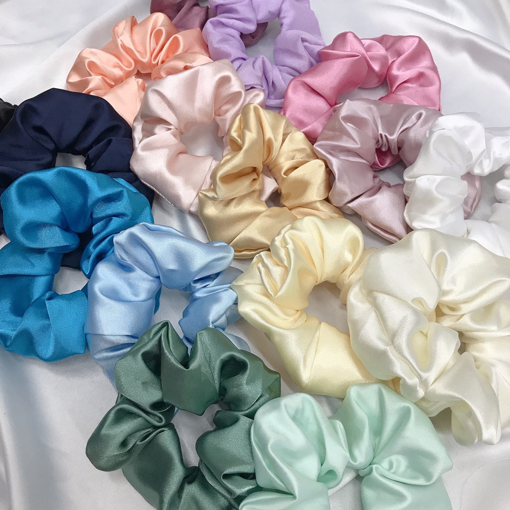 Cột tóc scrunchies cỡ vừa (Màu ngẫu nhiên)