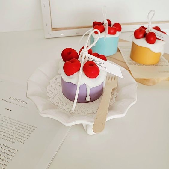 Khuôn Quả Cherry Bằng Cỡ Thật - Khuôn Trang Trí Nến Thơm