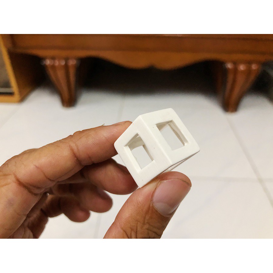 KHỐI VUÔNG TRẮNG GỐM TRANG TRÍ HỒ CÁ CHO TÔM TÉP CẢNH 2,5CM