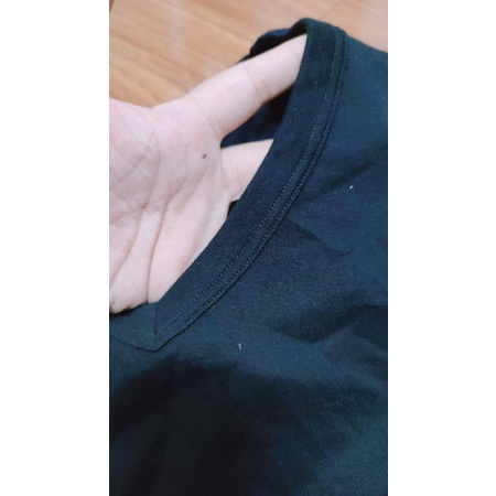 Áo thun nam đen cổ tim xuất Nhật size LL