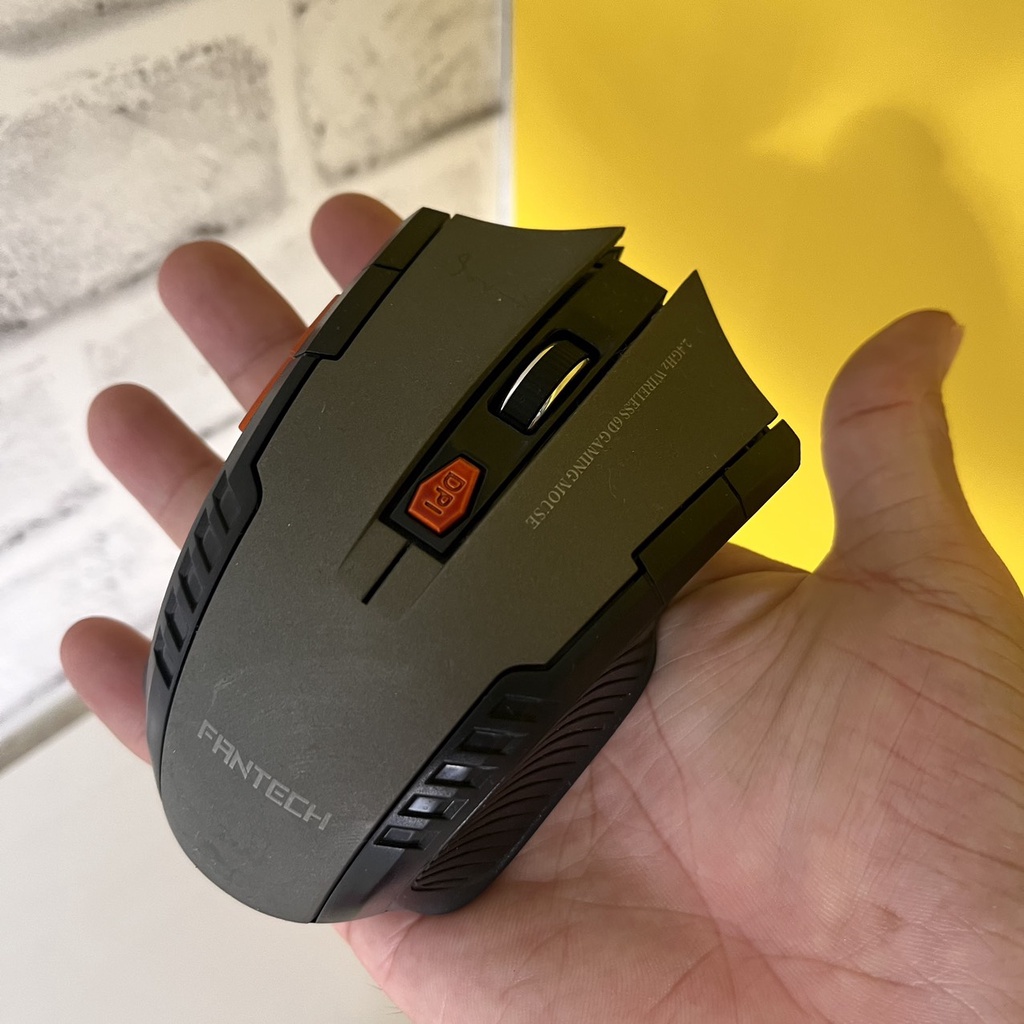 Chuột 3d không dây cho máy tính phù hợp chơi game - C004