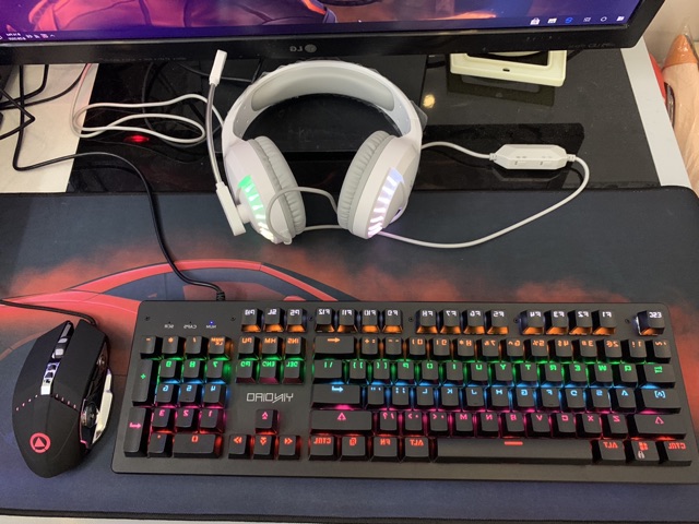 ( SIÊU RẺ ) Combo Bàn phím - Chuột - Tai nghe RGB ( tặng kèm lót chuột)