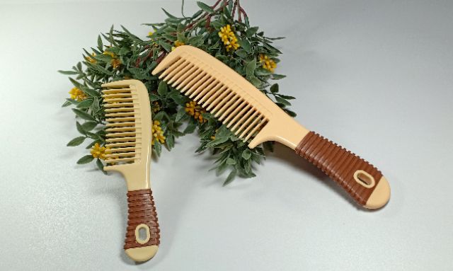 Lược nhựa Thái Lan từ nhựa nguyên sinh