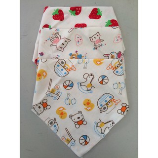 Yếm tam giác cotton cúc bấm