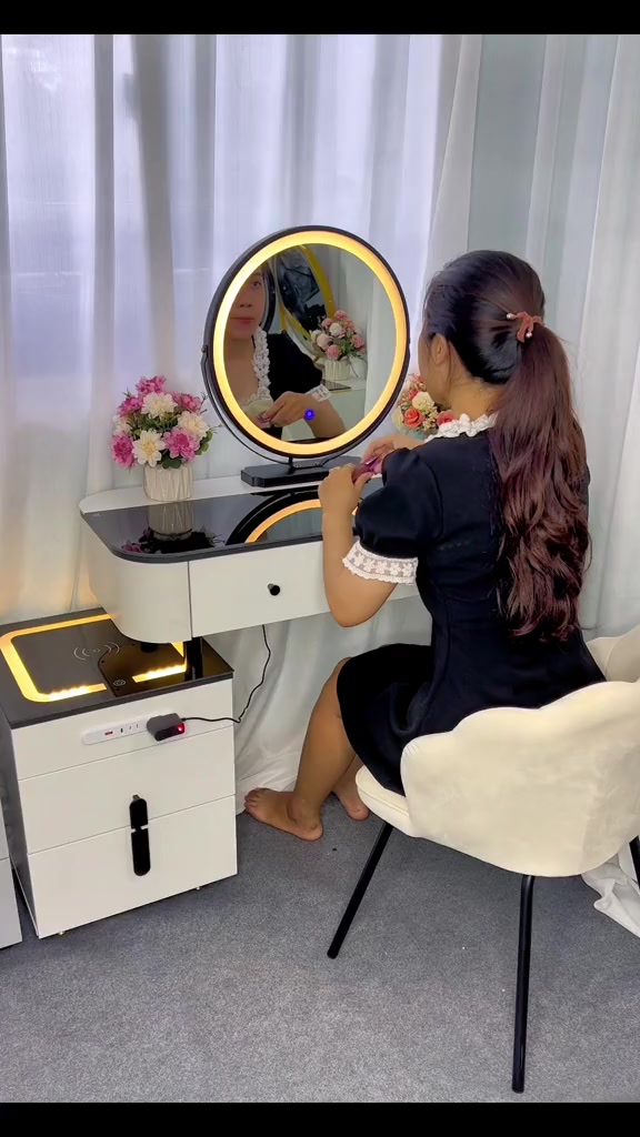 Bàn Trang Điểm Thông Minh AMYLY Kệ Trang Điểm Nhiều Mẫu Tích Hợp Loa BLT, Sạc không Dây, Đèn Led D100*R45*C75cm | BigBuy360 - bigbuy360.vn