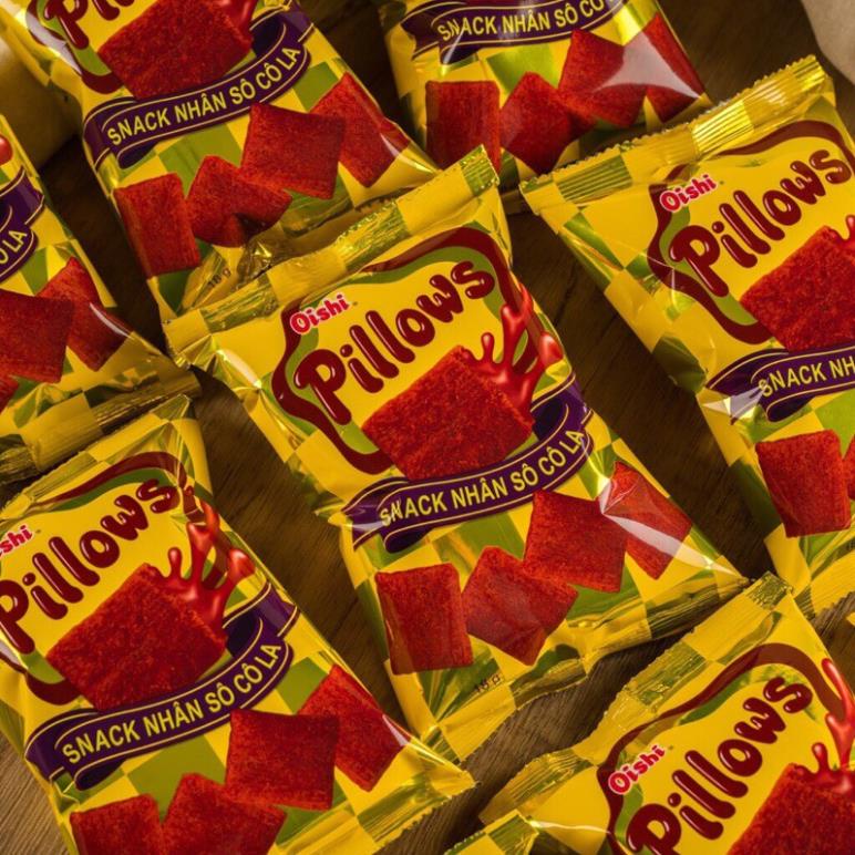 Bịch 10 gói snack pillows Oishi gói 18g nhân sữa dừa - socola