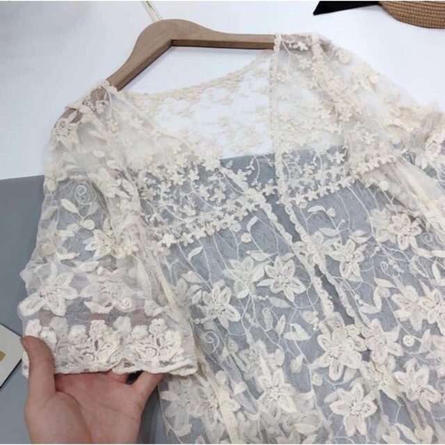 Áo choàng (kimono) ren biển hoa nhỏ xinh iu (65-70cm)