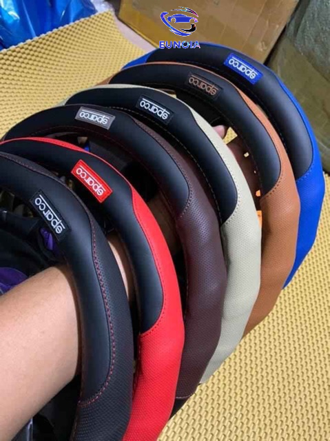Bọc vô lăng sparco carbon - size 38 phù hợp mọi dòng xe - bọc vô lăng spaco carbon dáng thể thao