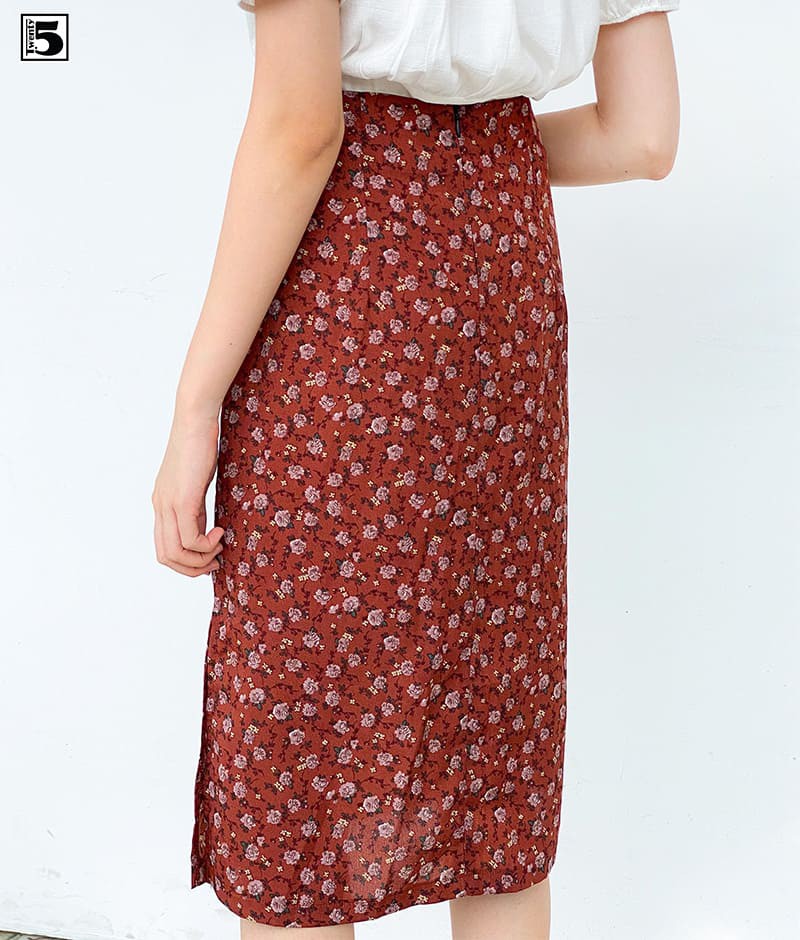 Chân váy nữ dài xẻ tà Twentyfive N310