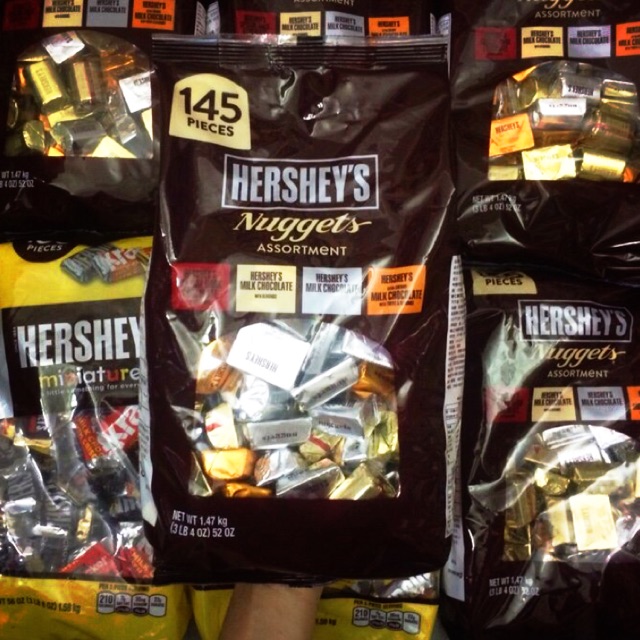 Chocolate Hershey’s Nuggets Asortment