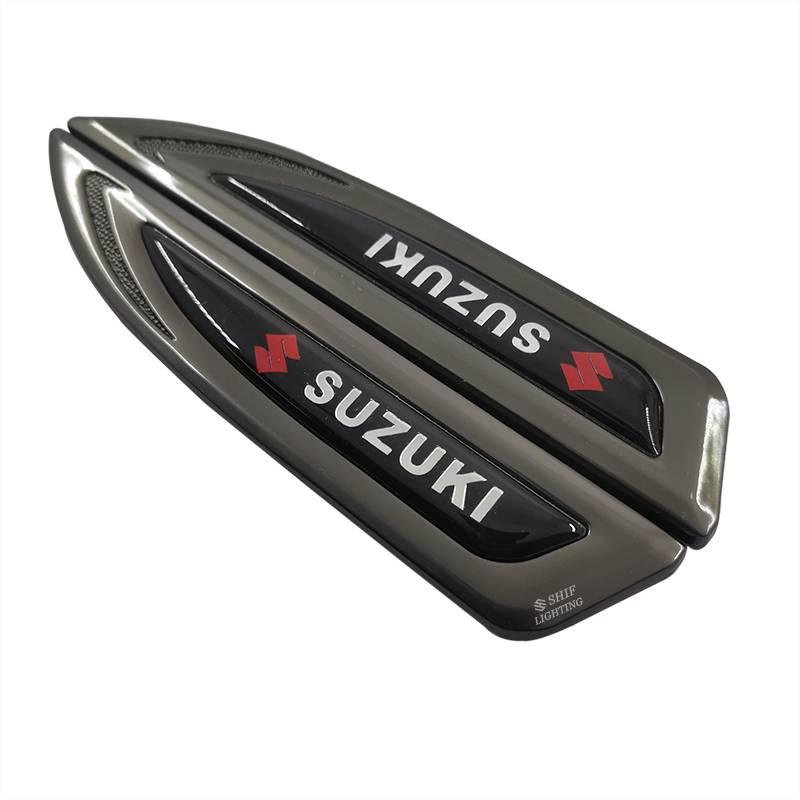 FENDER SUZUKI Set 2 sticker kim loại dán trang trí xe ô tô