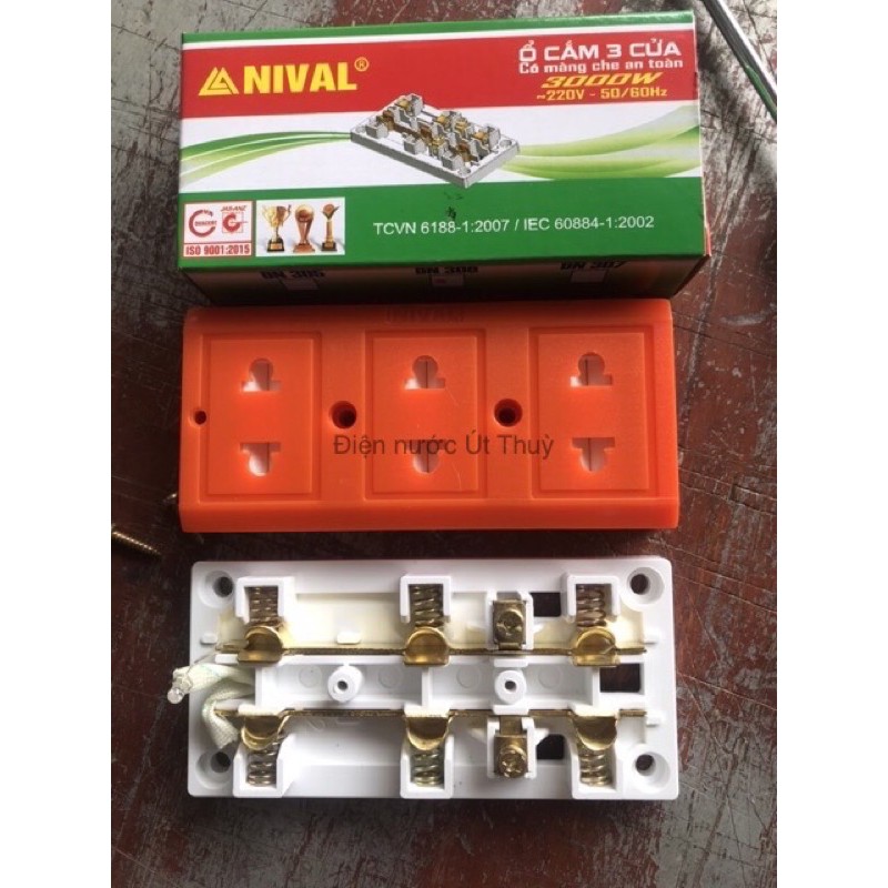 Ổ cắm điện có màn che 3000W Nival