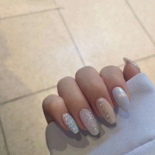Đá rắc nail siêu xinh