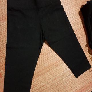 (TL) Quần legging lửng Luperi