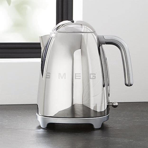 Ấm Siêu Tốc Màu Vàng/Bạc SMEG