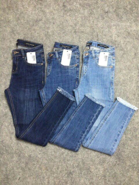 Jeans tua quá đẹp, phom chất chuẩn đẹp , mặc cực thích , diện cực tôn dáng, sành điệu , mốt nhất xuân hè 2018