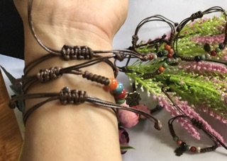 Vòng tay Handmade phối hạt gốm sứ