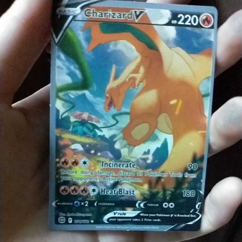 01 thẻ bài alternate art độc đáo và thú vị Charizard V