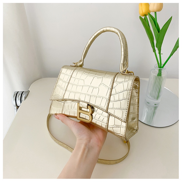 Túi Đeo Chéo Một Bên Vai Thời Trang Mới 2022 Dành Cho Bạn Nữ