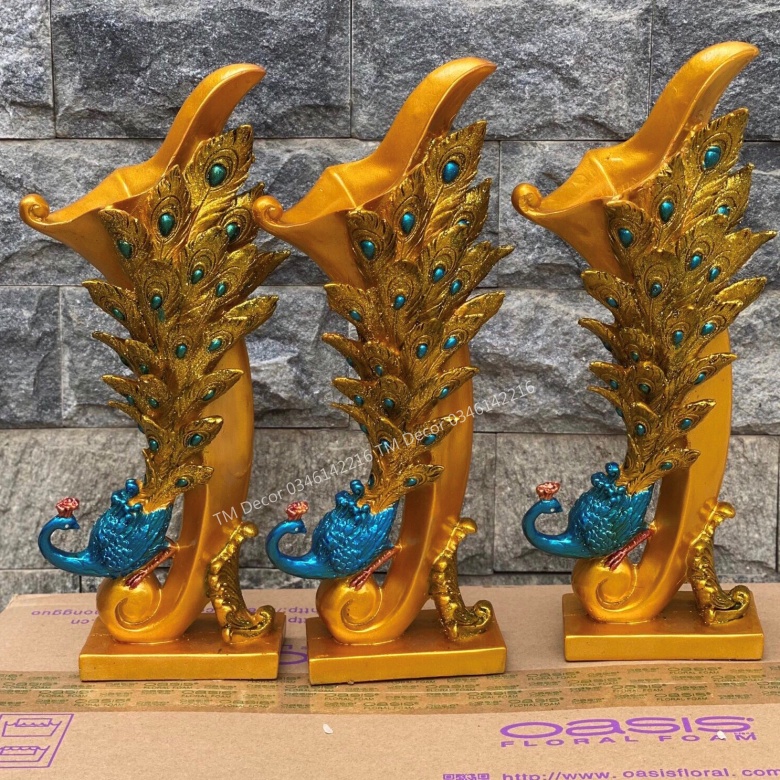 Bình cắm lông công phong thủy, bình hoa con công trang trí nhà cửa TM Decor