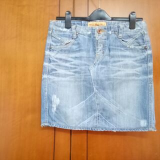 Chân váy 2 Hands nhật