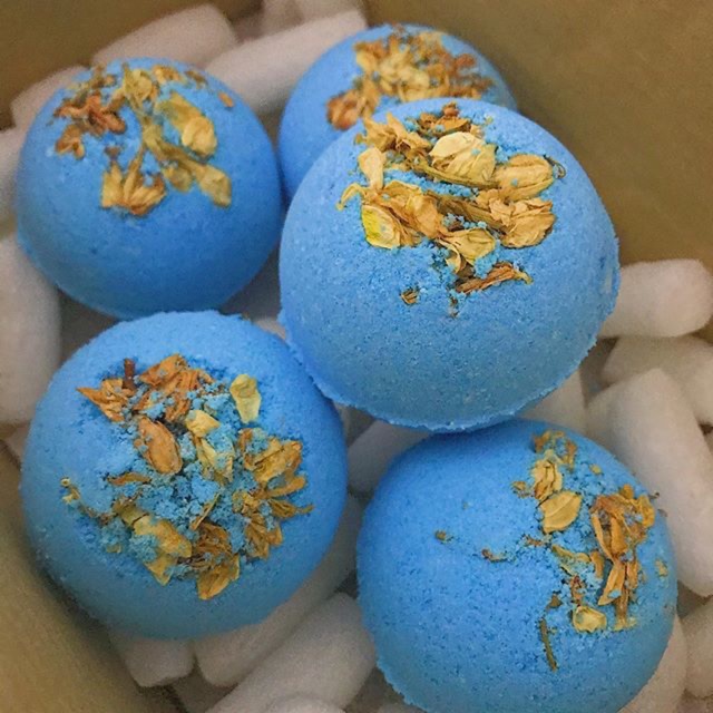 Bom tắm hoa lài (Jasmine Bath Bomb) Viên thả bồn