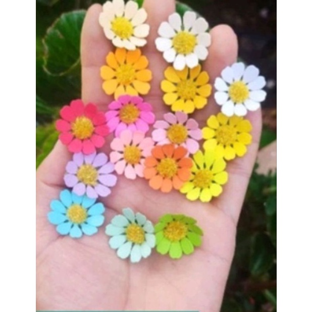 Cúc tana làm từ giấy mĩ thuật 23k/ 50 đầu bông