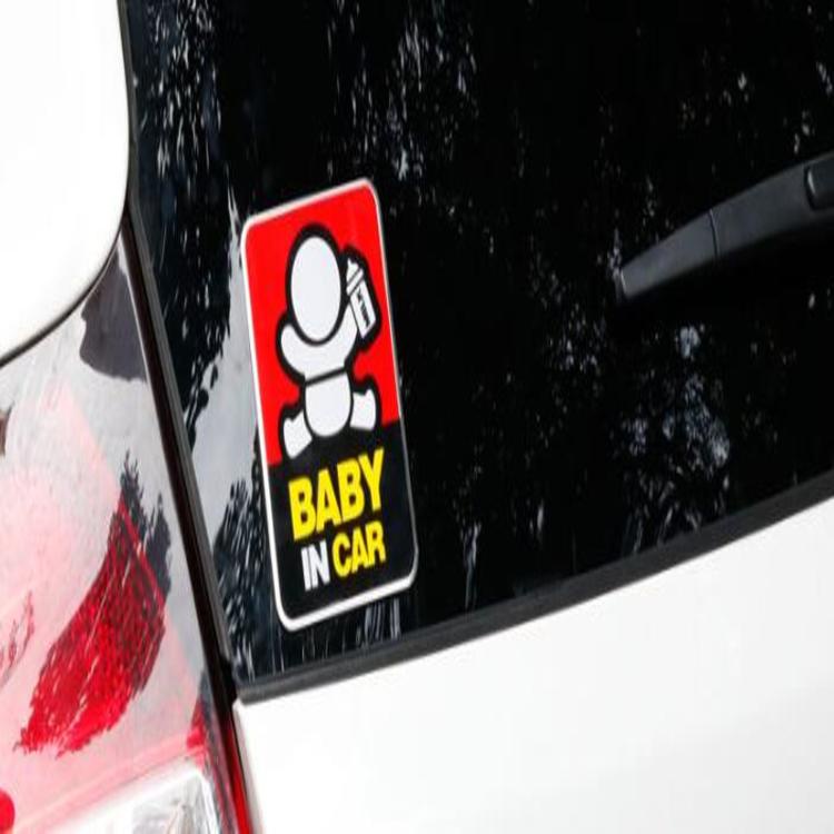 Decal  tem dán baby in the car dán đuôi xe ô tô, chất liệu hợp kim nhôm