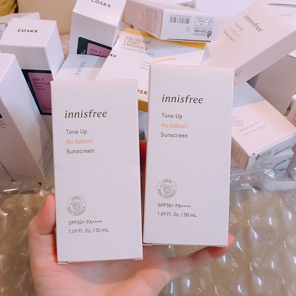 Kem chống nắng Innisfree Tone Up No Sebum Sunscreen 50ml chính hãng Hàn Quốc