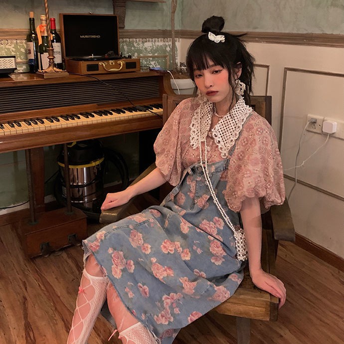 Váy treo in hoa hồng denim hai mảnh mùa hè 2023 dài họa tiết hoa váy treo váy denim