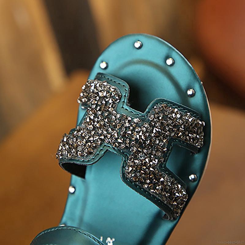 Sandal xỏ ngón đính đá xinh xắn dành cho bé gái