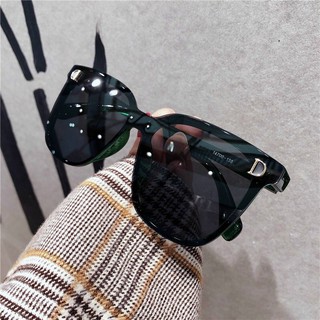 Kính Chữ D Nỗi 3D Sành Điệu