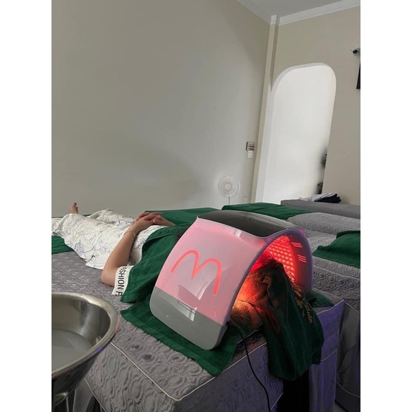 Vòm Ánh Sáng Devoir 7 màu cao cấp