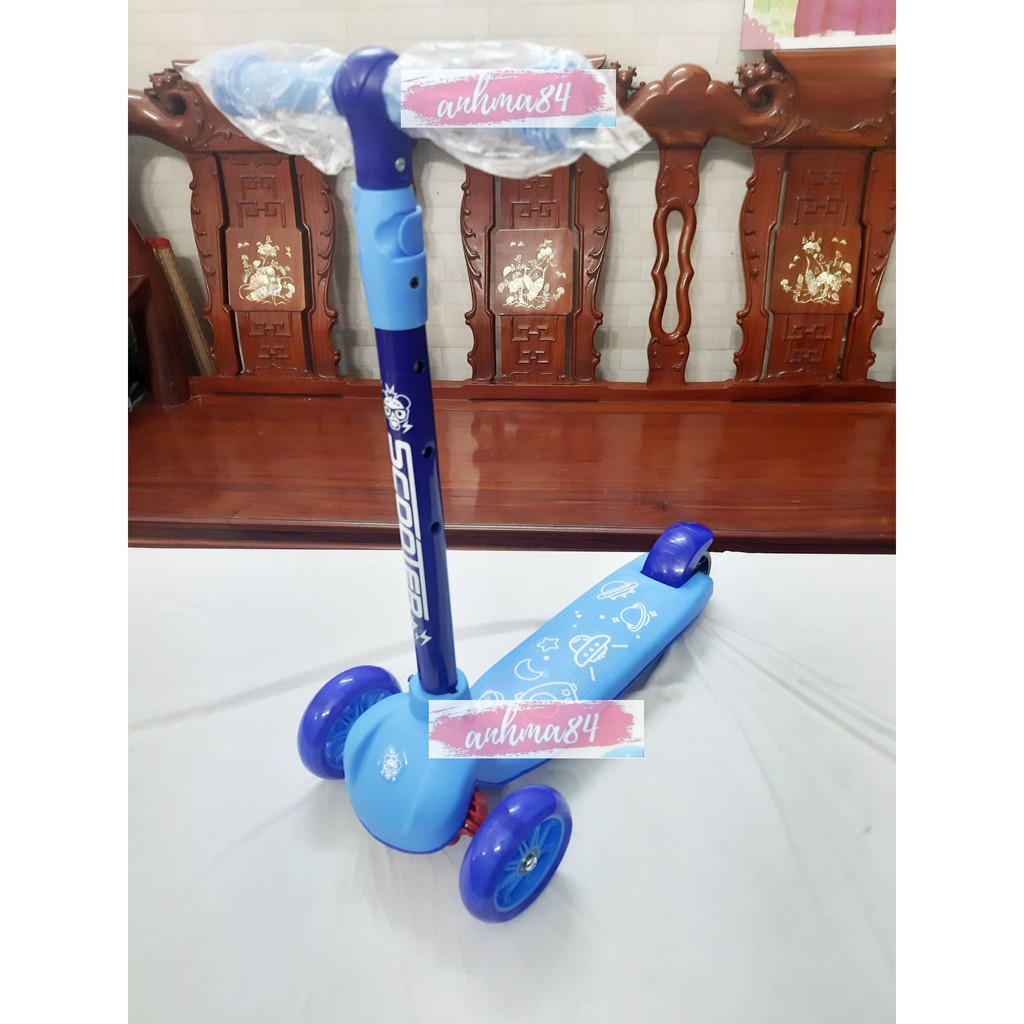 { anhma84 store } Xe trượt SCOOTER 03 bánh XỊN XÒ - No.601 - Có Nhạc Đèn - tặng kèm pin