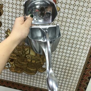 Cối ép hoa quả cầm tay