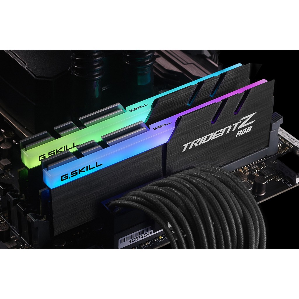 Bộ nhớ G.SKILL TridentZ RGB 16GB (2 x 8GB) DDR4 3000 (PC4 24000) F4-3000C16D-16GTZR