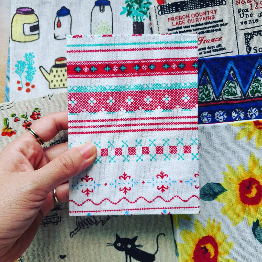 Sổ tay vải handmade - Mẫu vải canvas họa tiết thổ cẩm màu hồng