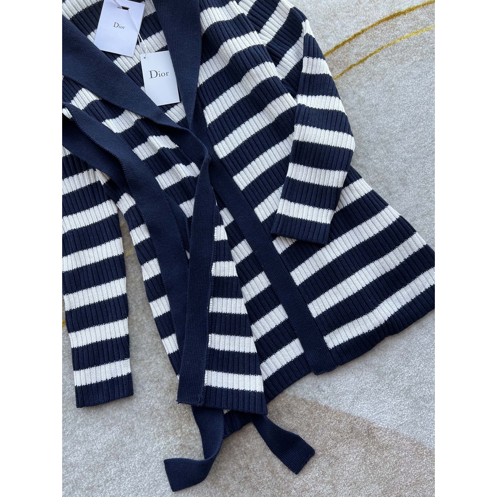 Áo khoác len nữ Dior cao cấp quý phái cuốn hút | BigBuy360 - bigbuy360.vn