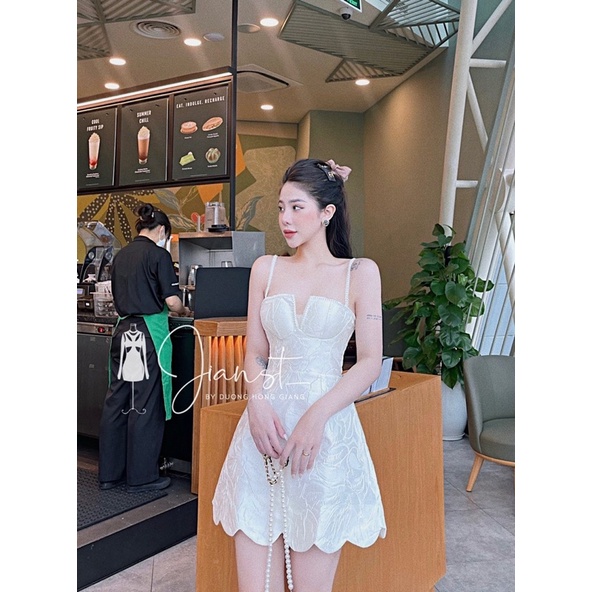 Váy Tafta Cúp N.G.N