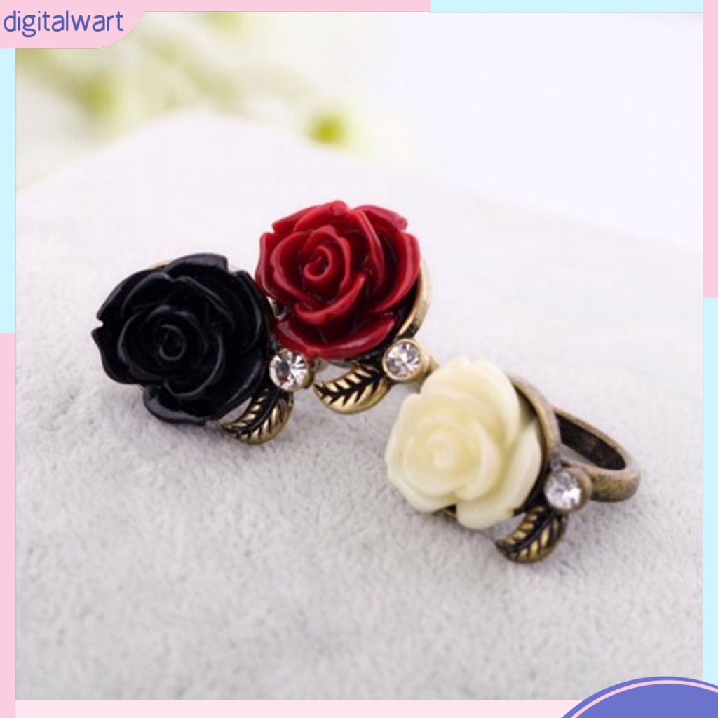 Nhẫn hoa hồng đính đá phong cách cổ điển